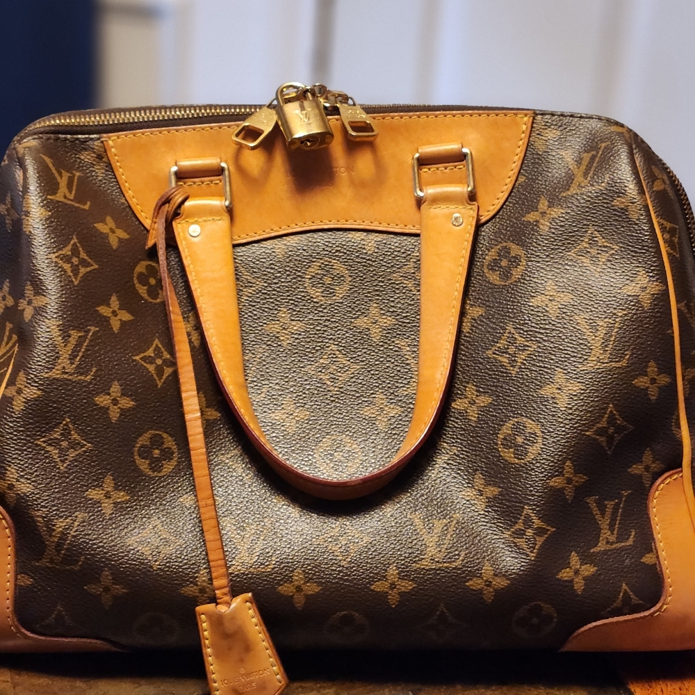 Louis Vuitton purse